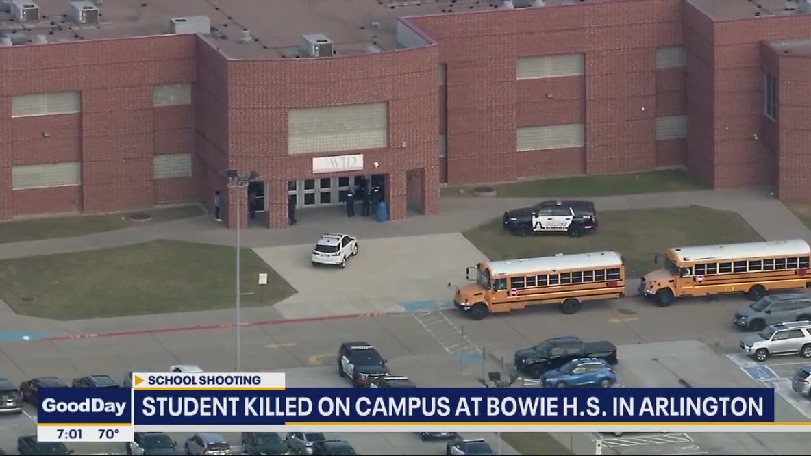 Student killed on campus at Bowie HS in Arlington